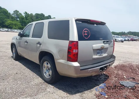 2009 Chevrolet Tahoe Ls z USA, uszkodzony, nr VIN 1GNFC13C09R208926